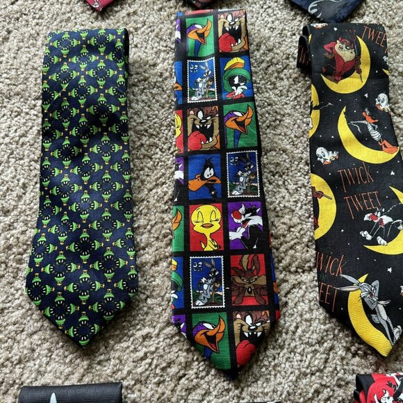 VTG 90s Looney Tunes Neckties Lot of 12 AOP Baseball Halloween Valentine's Day - Picture 6 of 13